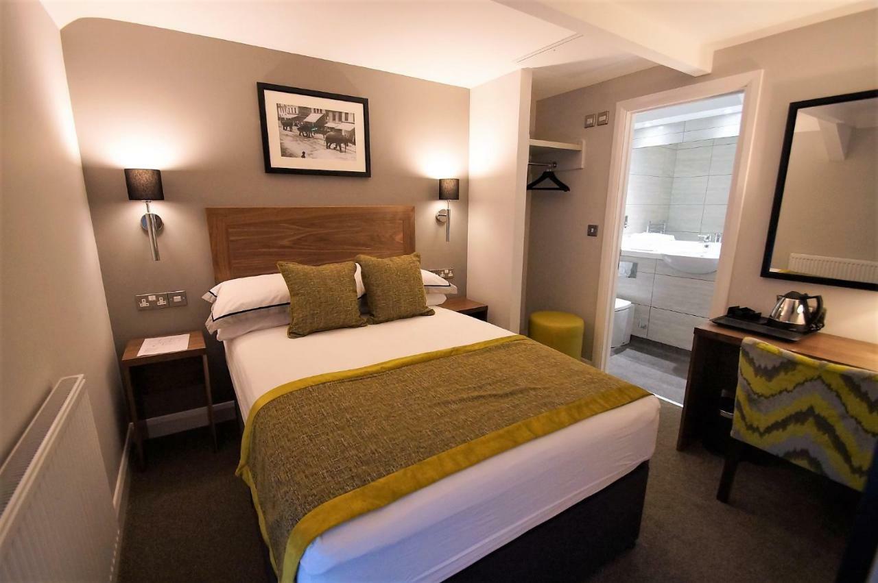 New Park Hotel Carmarthen Kültér fotó