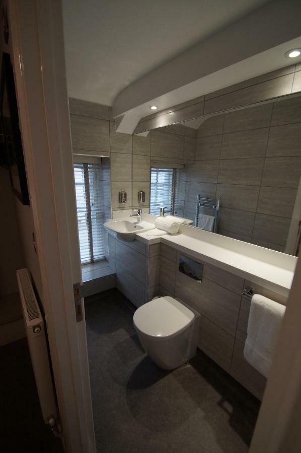 New Park Hotel Carmarthen Kültér fotó